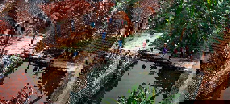 Thương Mái Trường Xưa