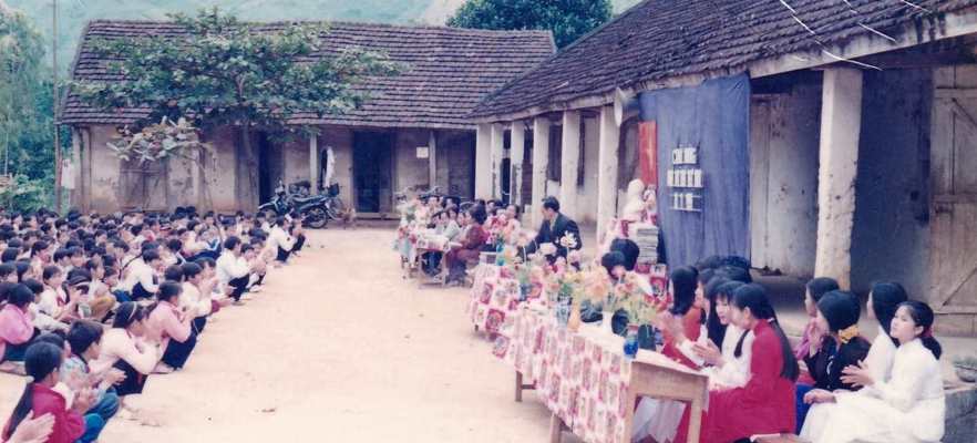 Thương Mái Trường Xưa